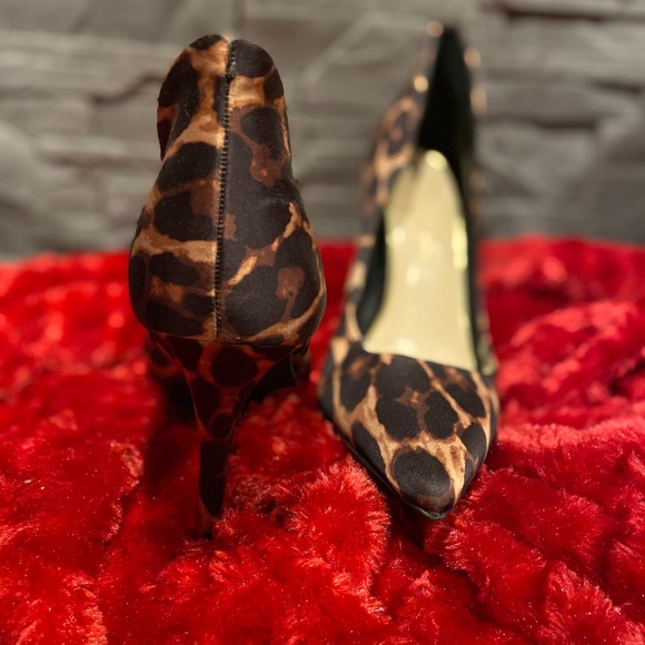 Jessica Simpson Leopard Print Size 12 Shoes - Picture 7 of 8